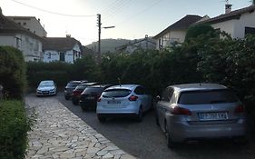 Hébergements à La Rive, Accueil ouvert tous les jours jusqu'à 20h00 dernier délai, depuis 29 ans ! Réserver ici svp ! Merci ! Aucun règlement à distance accepté, Paiement par CB, Espèces, Chèque ou Chèques-Vacances impérativement à la remise des clef